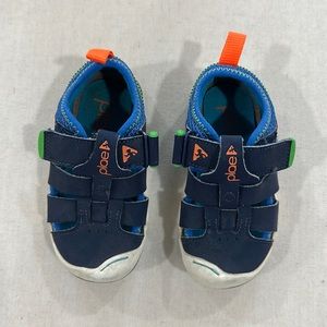 Plae Sam shoes size 7